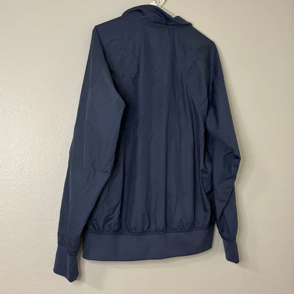 Nike gently used